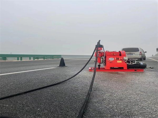 漳县马路路基路面开裂下沉注浆加固灌浆